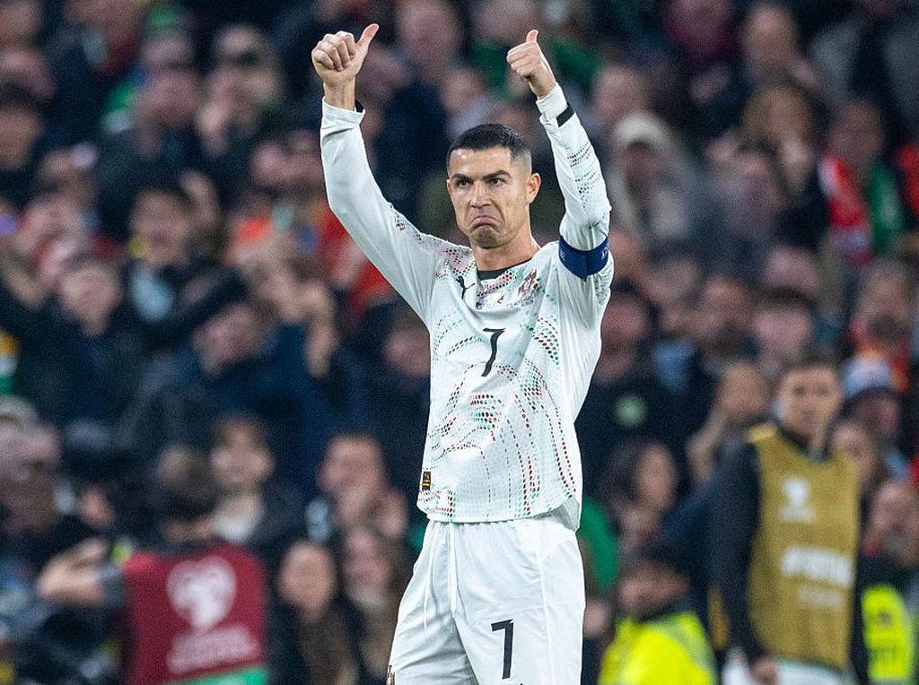 Cristiano Ronaldo Dicoret Timnas Portugal